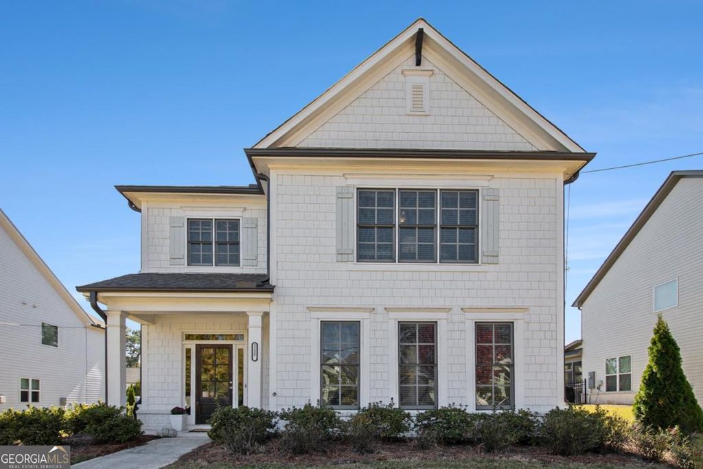 Photo of 3235 Rockbridge Road SW, Avondale Estates, GA 30002 (MLS # 10638819)