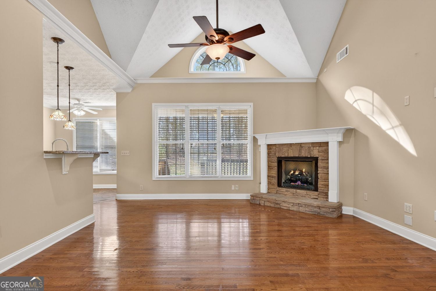 206 Jack Maddox Bridge RD