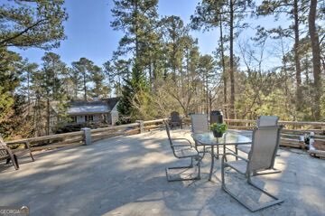 5382 Pine Forest RD