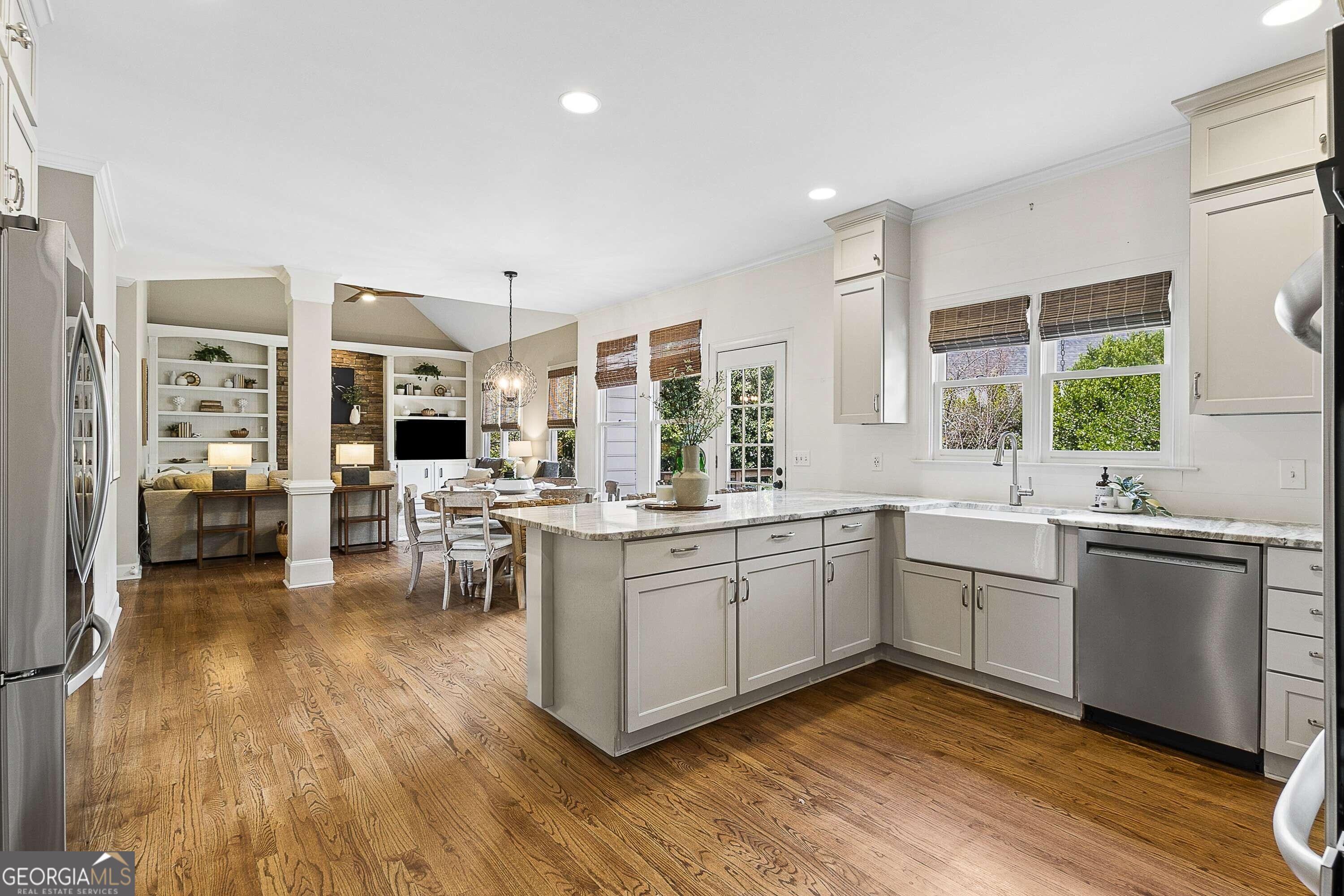 935 Water Grove CT
