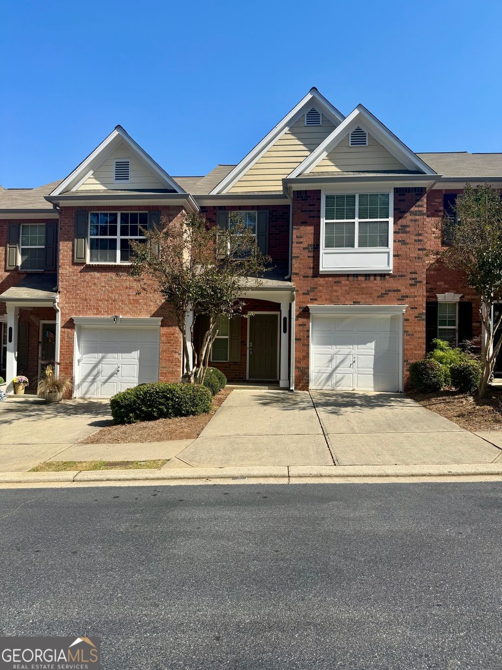 Photo of 3871 Pleasant Oaks Drive, Lawrenceville, GA 30044 (MLS # 10724328)