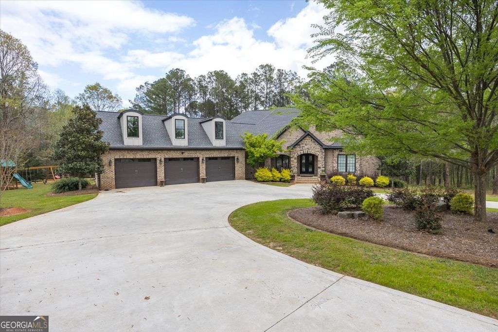 Photo of 524 King Road, Forsyth, GA 31029 (MLS # 10724995)