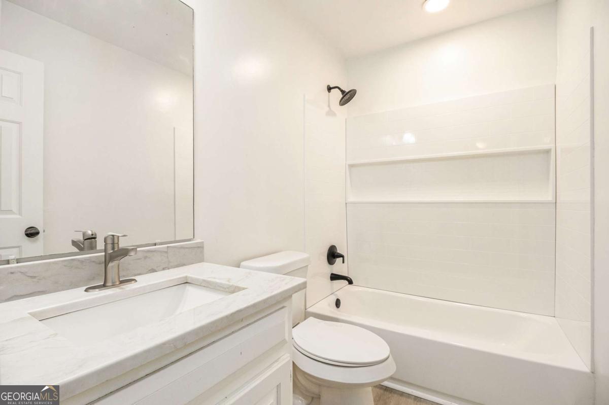 Towns Harbor - Residential