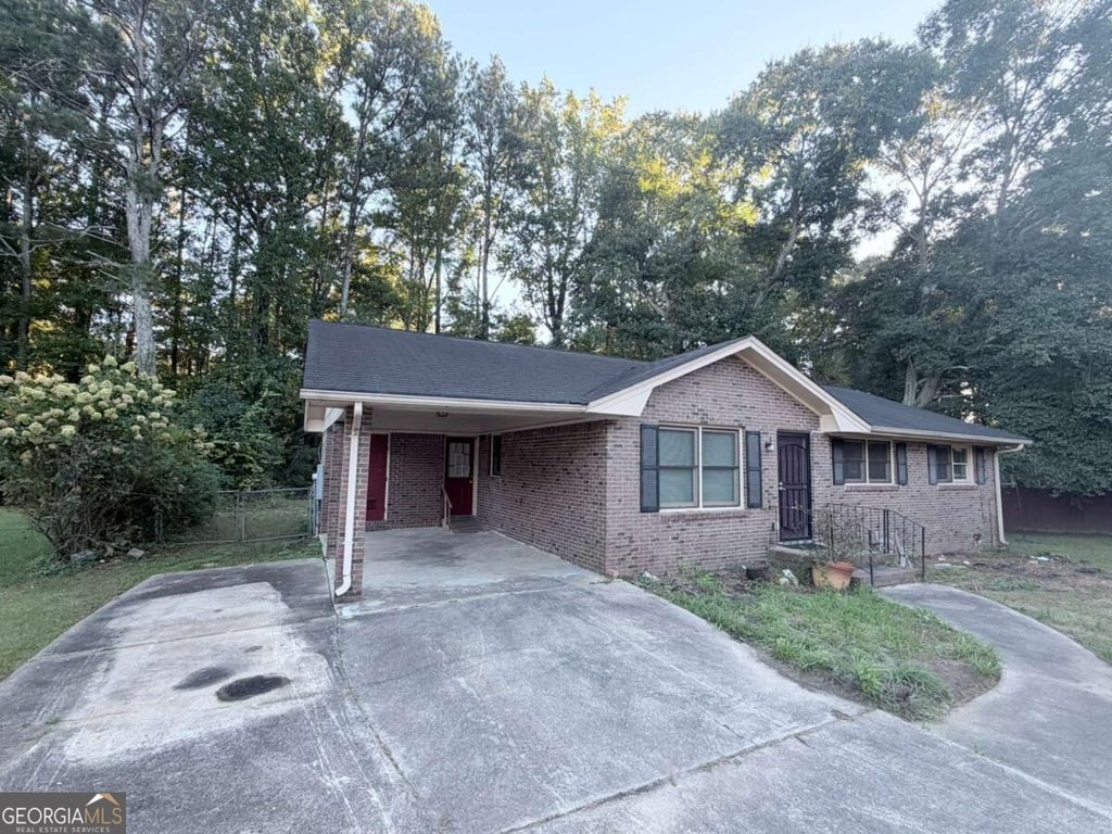 Photo of 2959 Bobolink Drive, Rex, GA 30273 (MLS # 10871587)