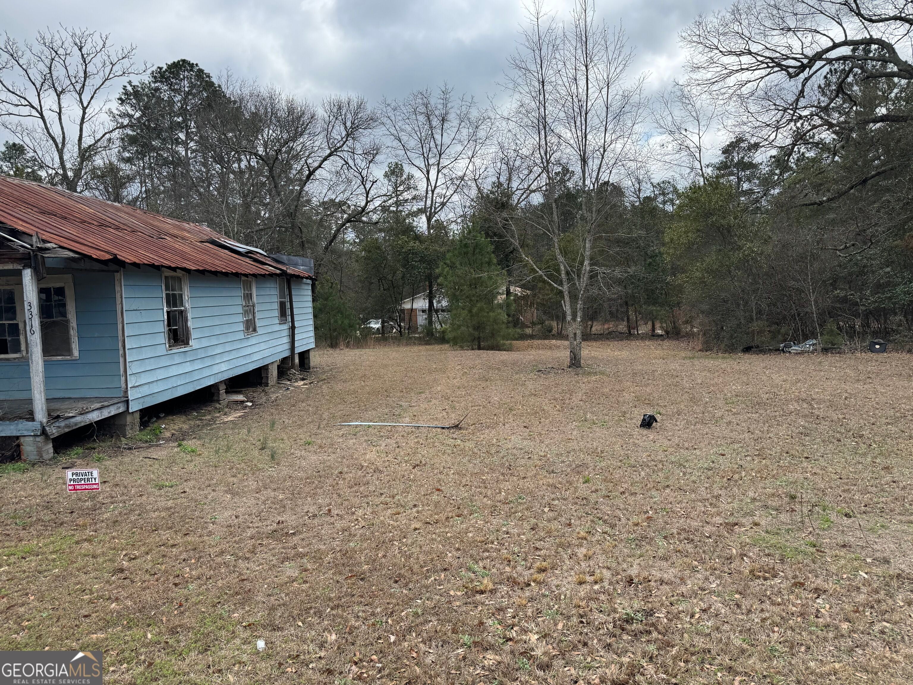 3320 Jones DR