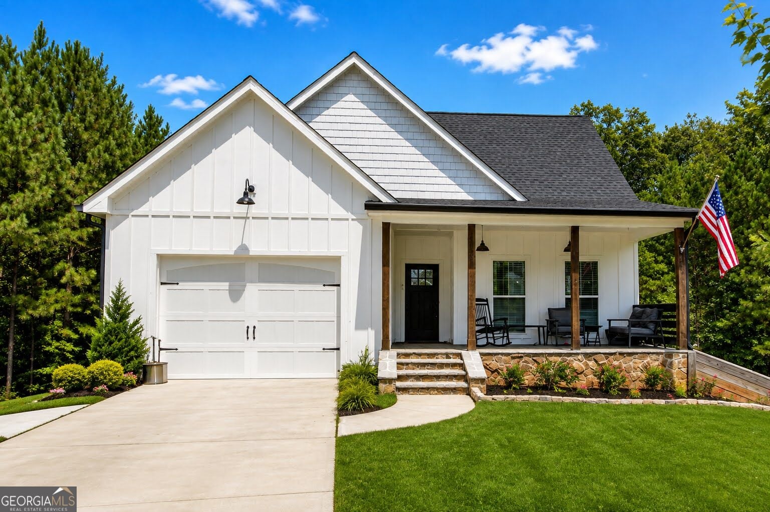 385 Surrey CT