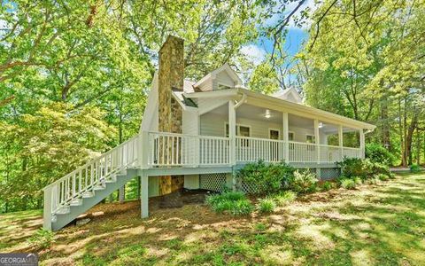 A home in Hiawassee