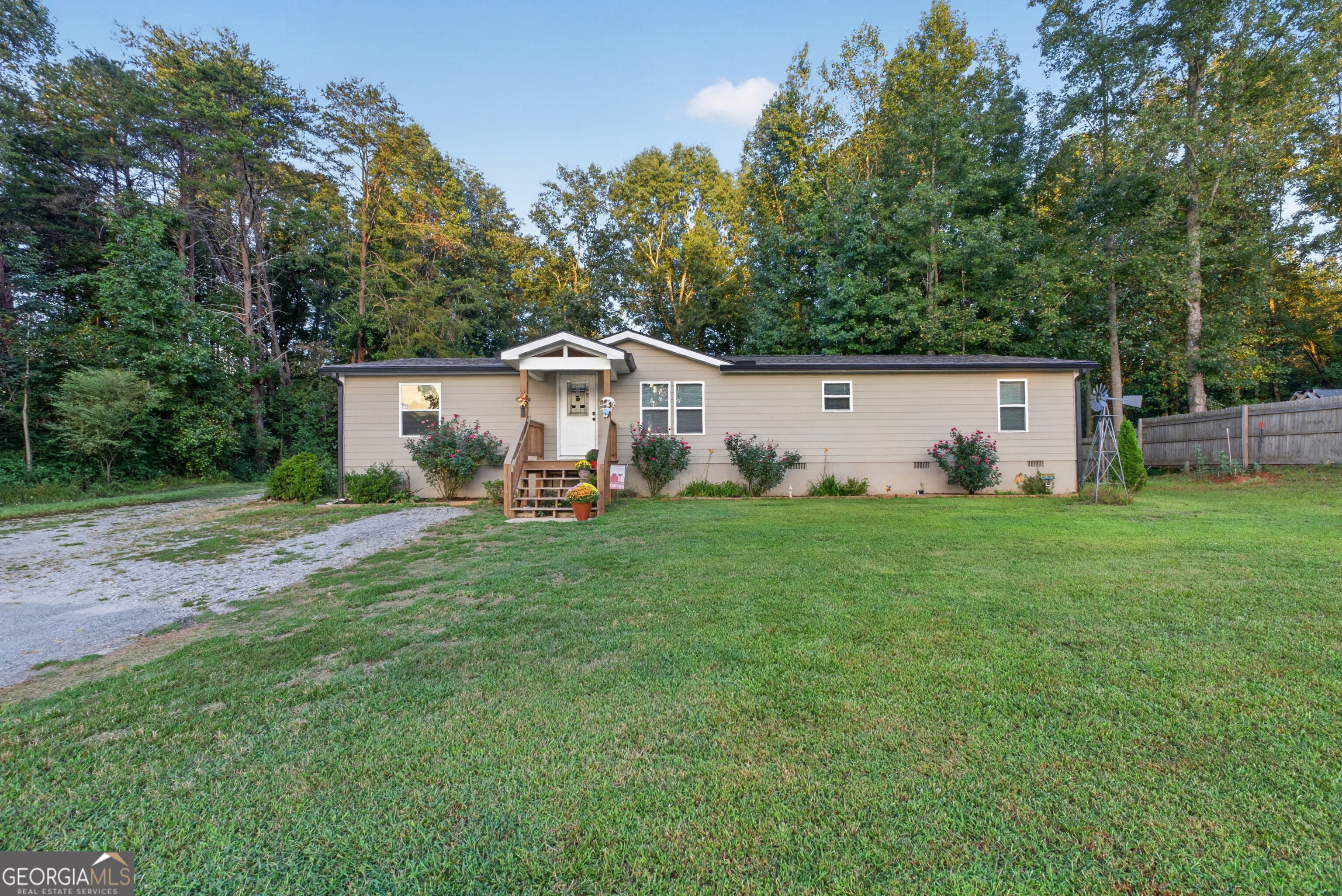 1641 Old Dahlonega HWY