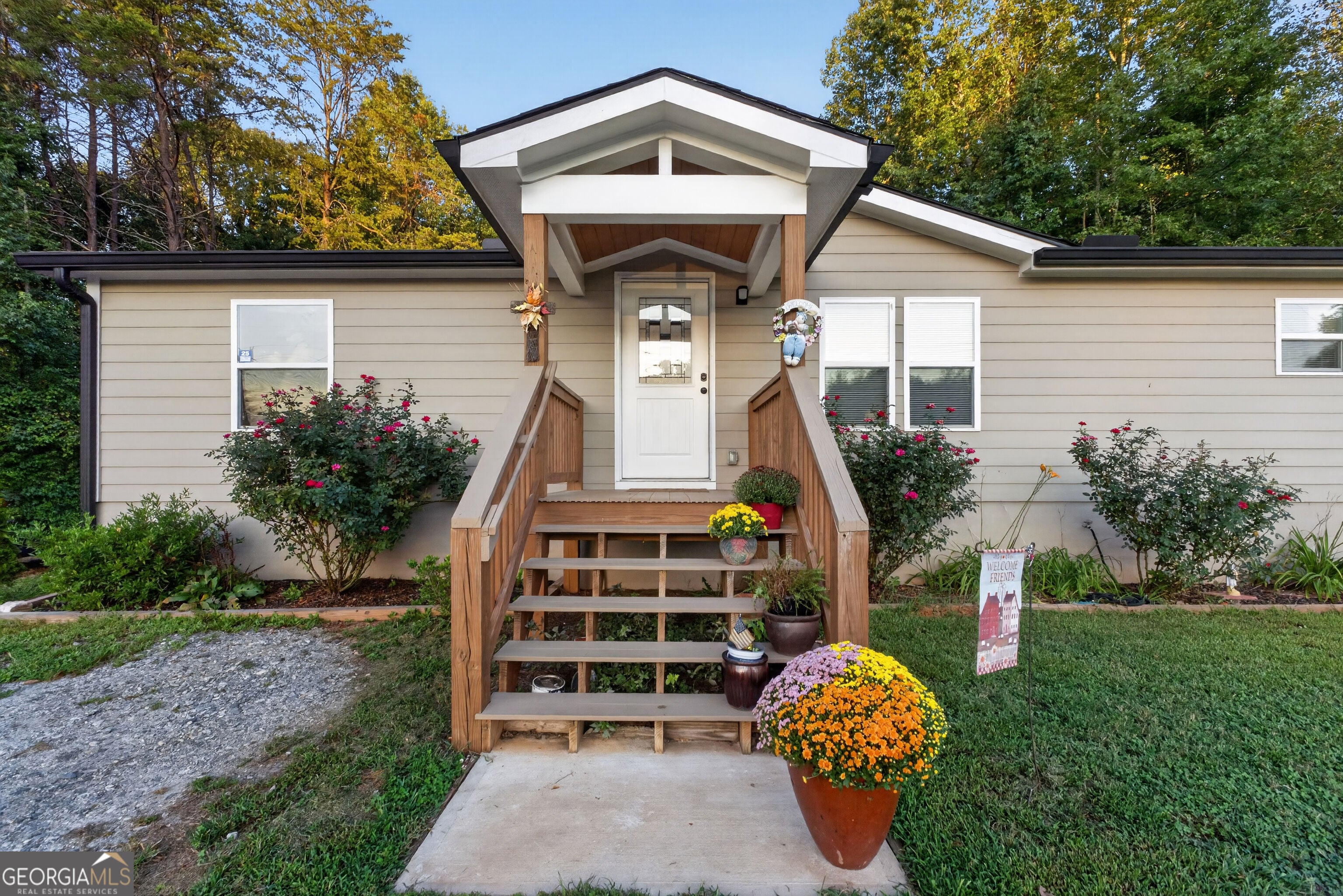 1641 Old Dahlonega HWY