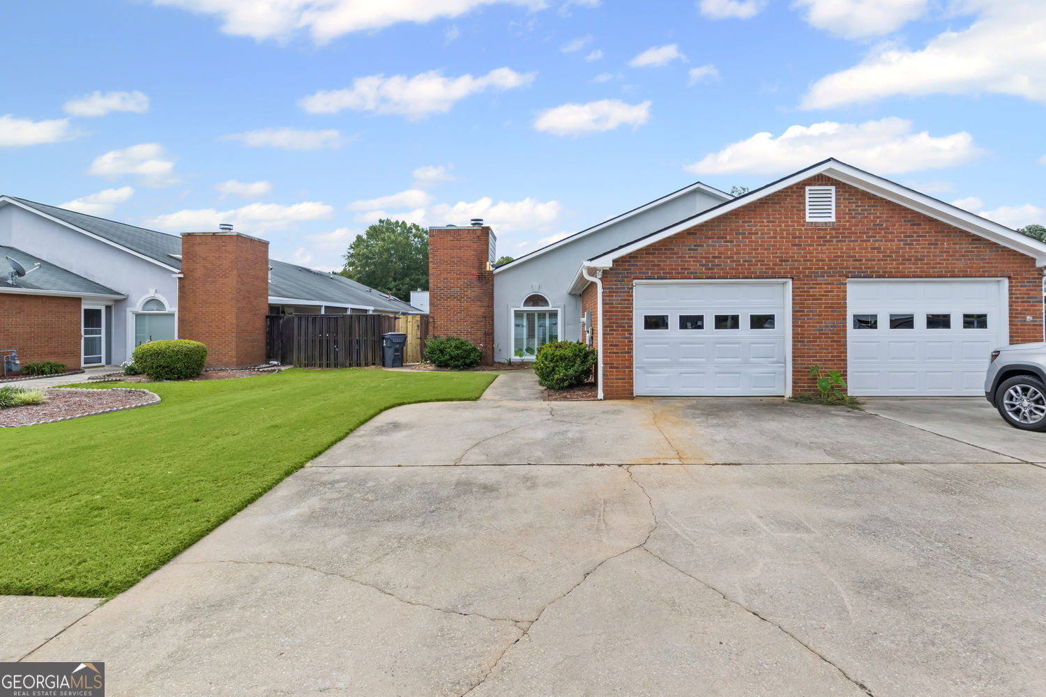 Move-in Ready 2 bedroom, 2 full bathroom townhome in award-winning Fayette County School District! This property has it all at an unbelievable price! Single-level living with an attached 1-car garage and a private fenced-in side yard with patio. Entire place is newly painted with brand new carpet in the bedroom. There is a large laundry room with an additional storage room connected. View our 3D walkthrough for all the details. Location can't be beat right near downtown Fayetteville! Schedule your private tour today!