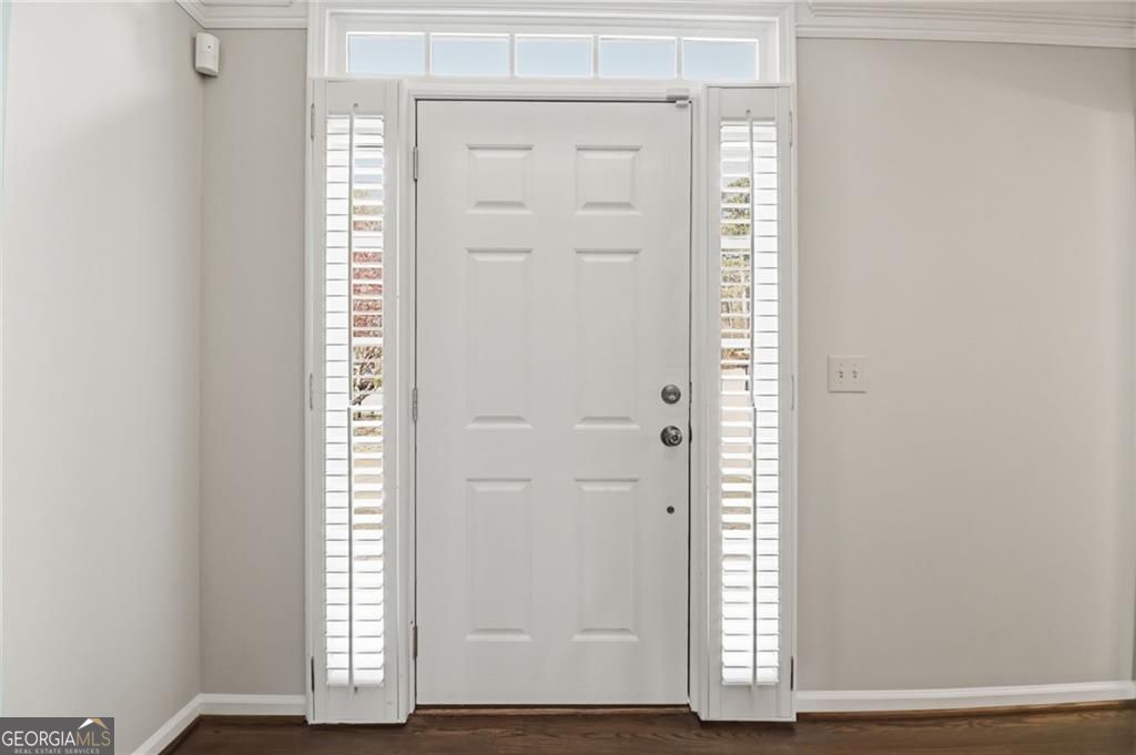 4034 Song Thrush CT NE