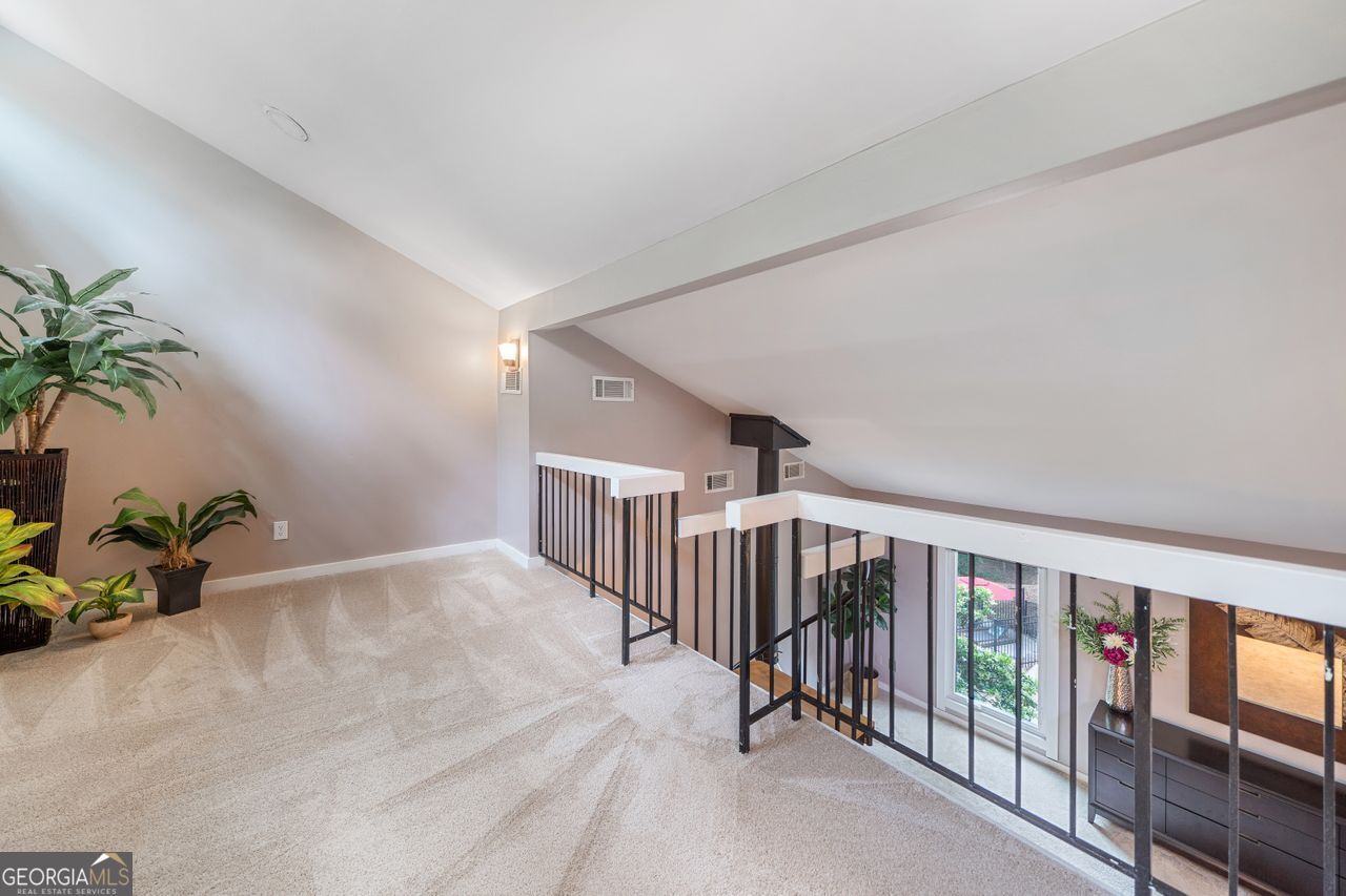 Willow Point - Residential