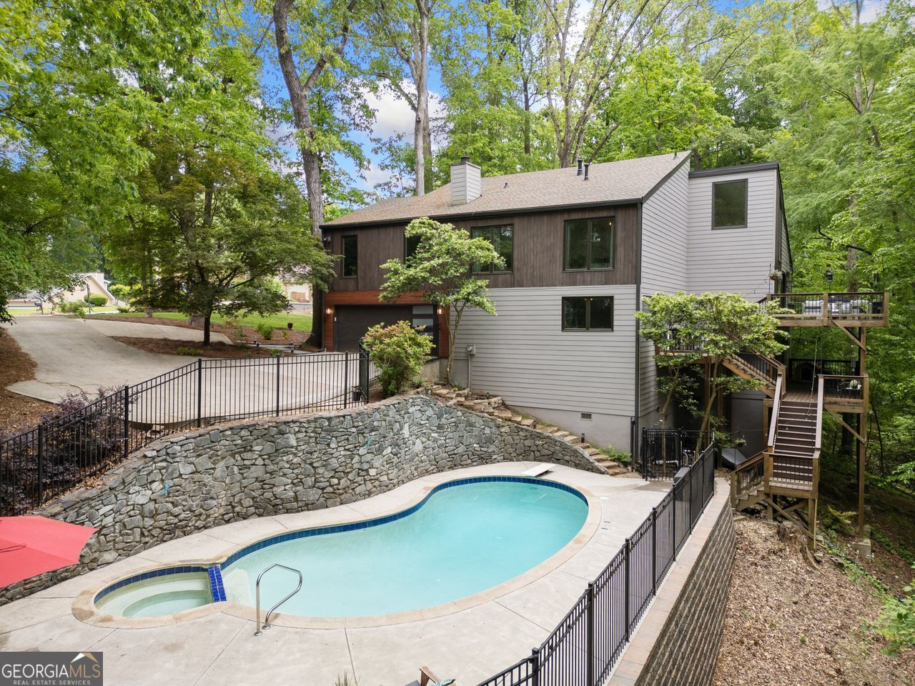 Willow Point - Residential