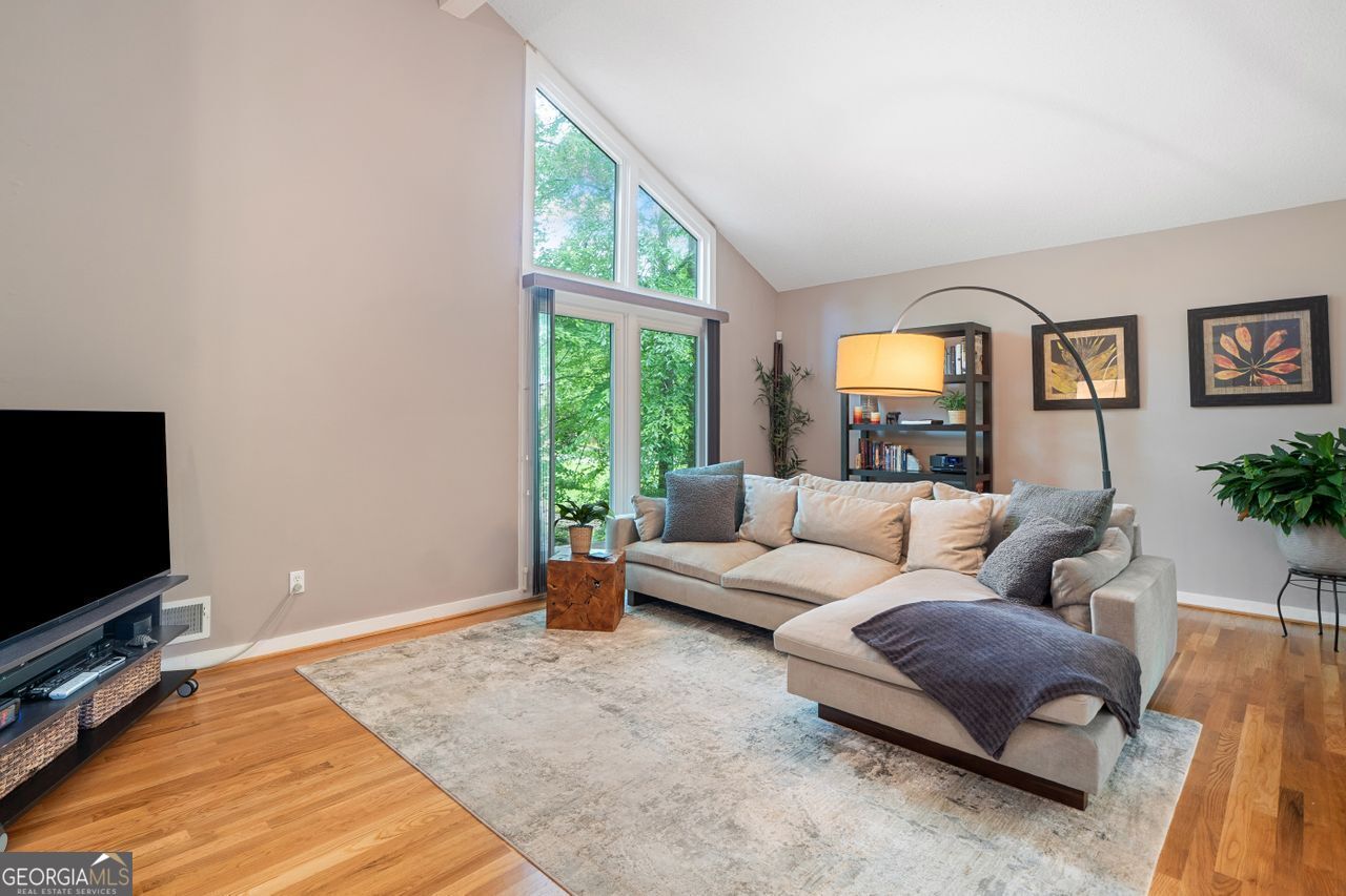 Willow Point - Residential