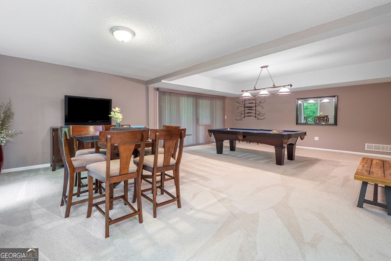 Willow Point - Residential