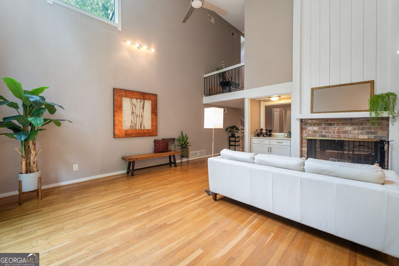 Willow Point - Residential