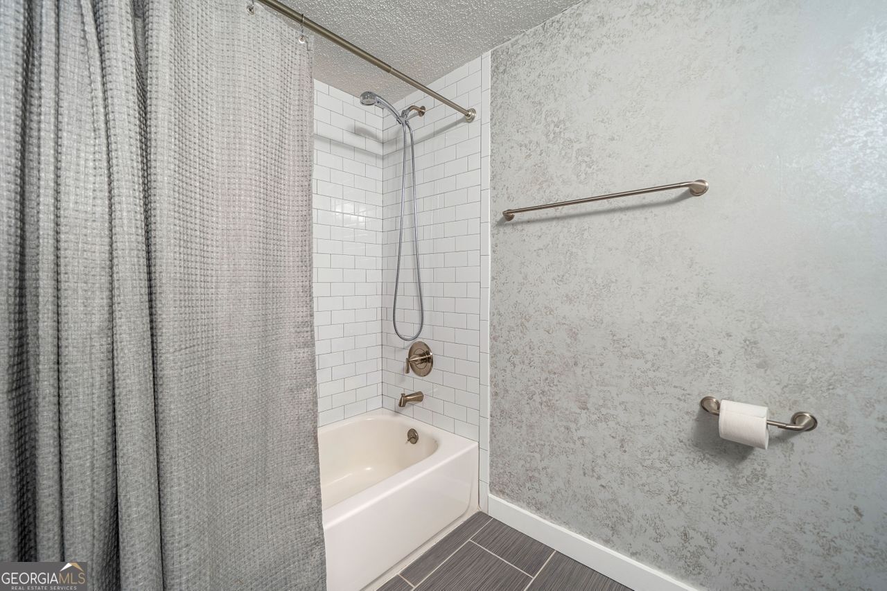 Willow Point - Residential