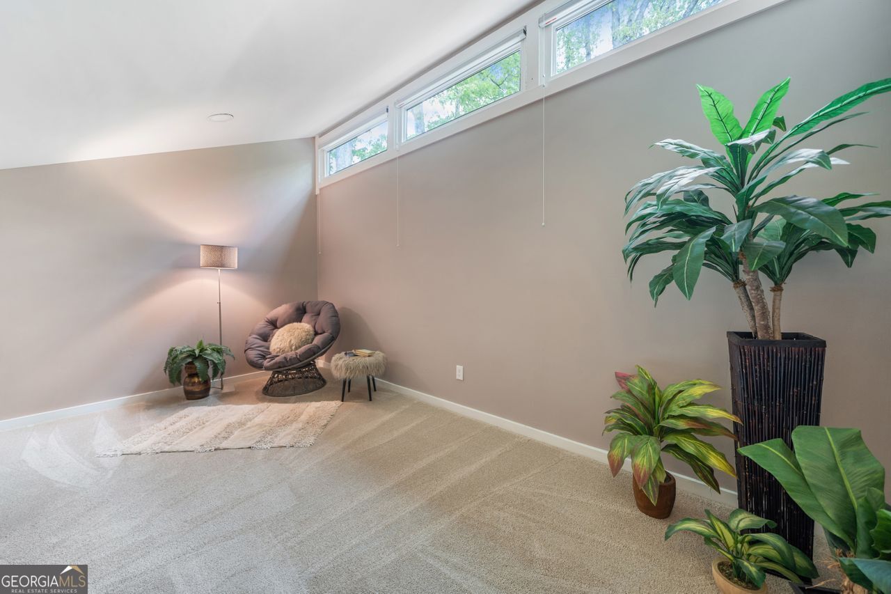 Willow Point - Residential