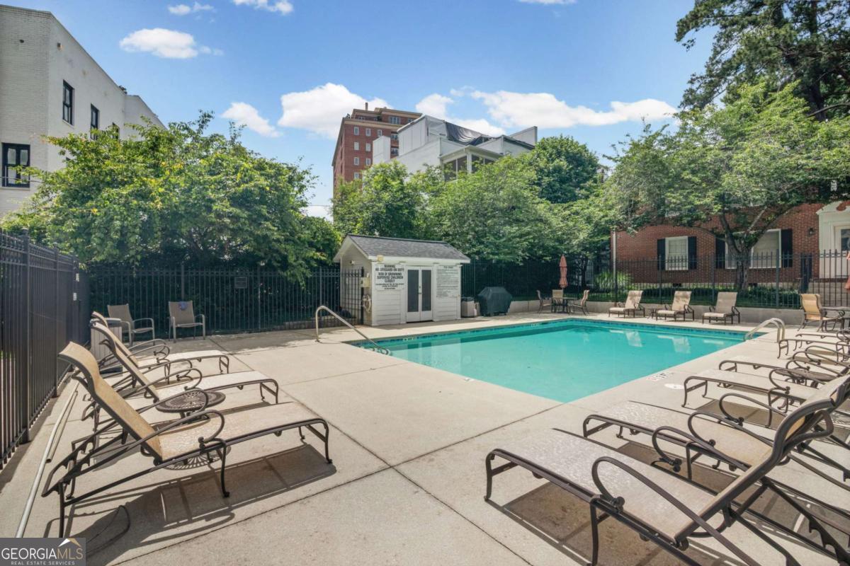3675 Peachtree RD NE 45