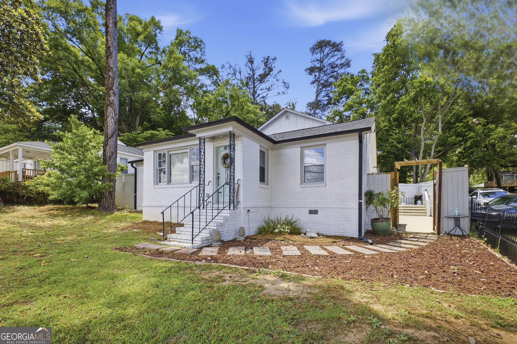 4825 River RD