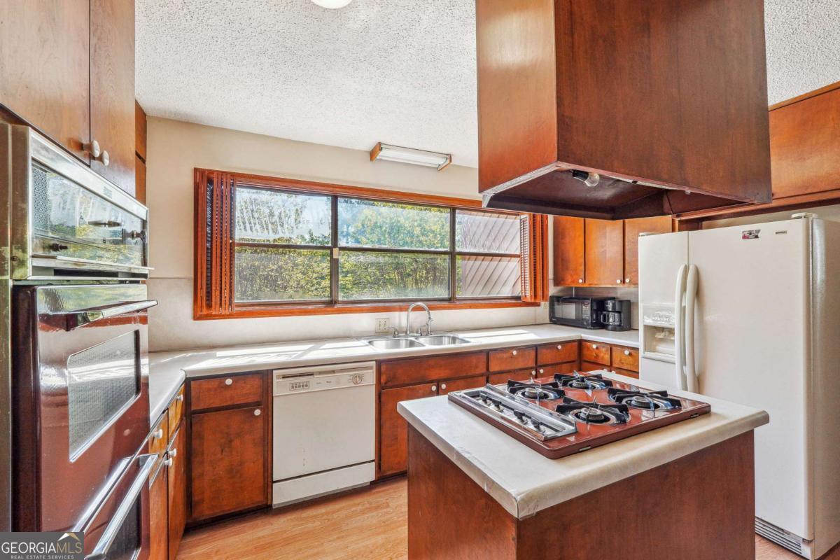 Willow Point - Residential