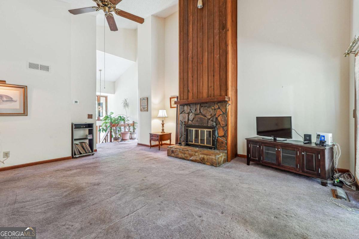Willow Point - Residential