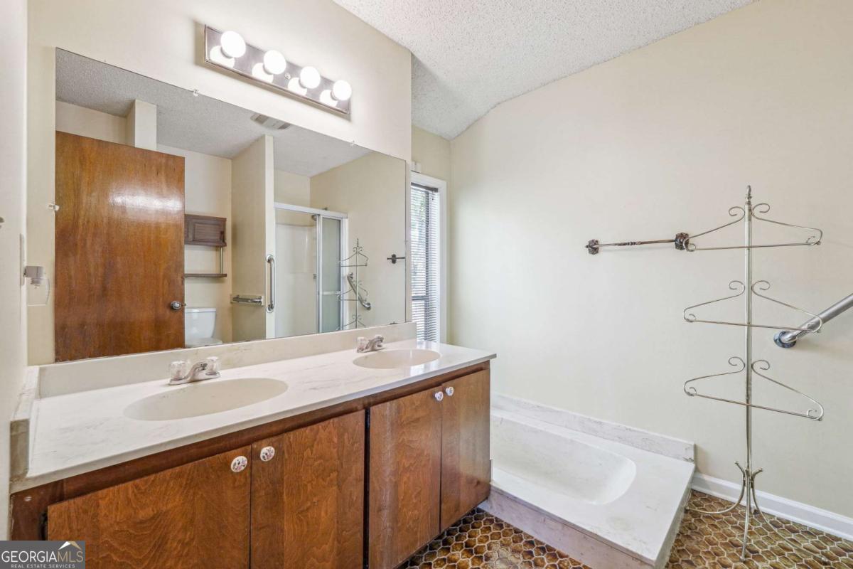 Willow Point - Residential