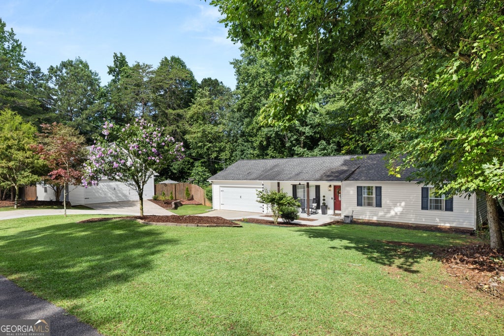 Photo of 8850 Barron Circle, Gainesville, GA 30506 (MLS # 10800782)