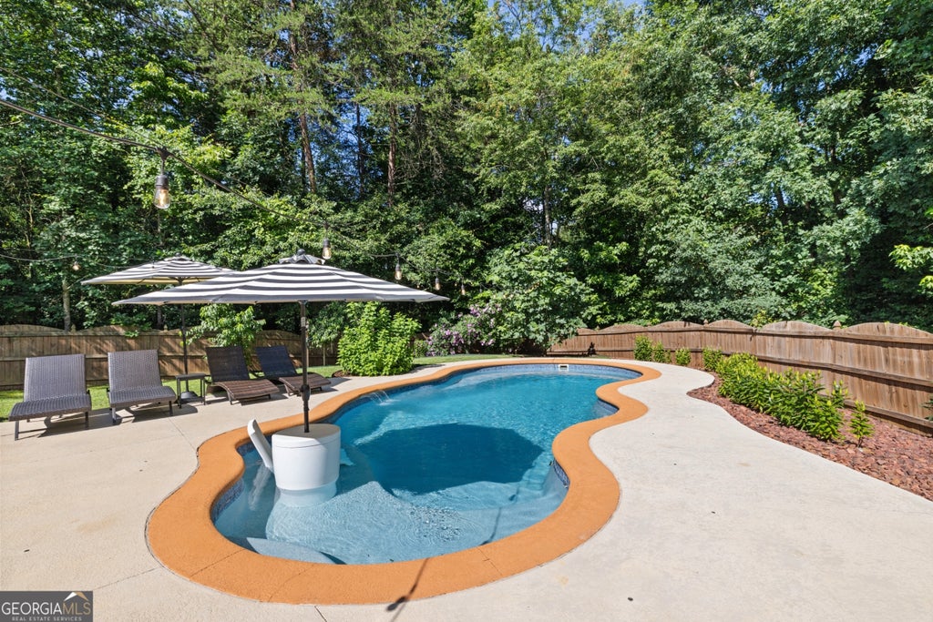 Photo of 8850 Barron Circle, Gainesville, GA 30506 (MLS # 10800782)