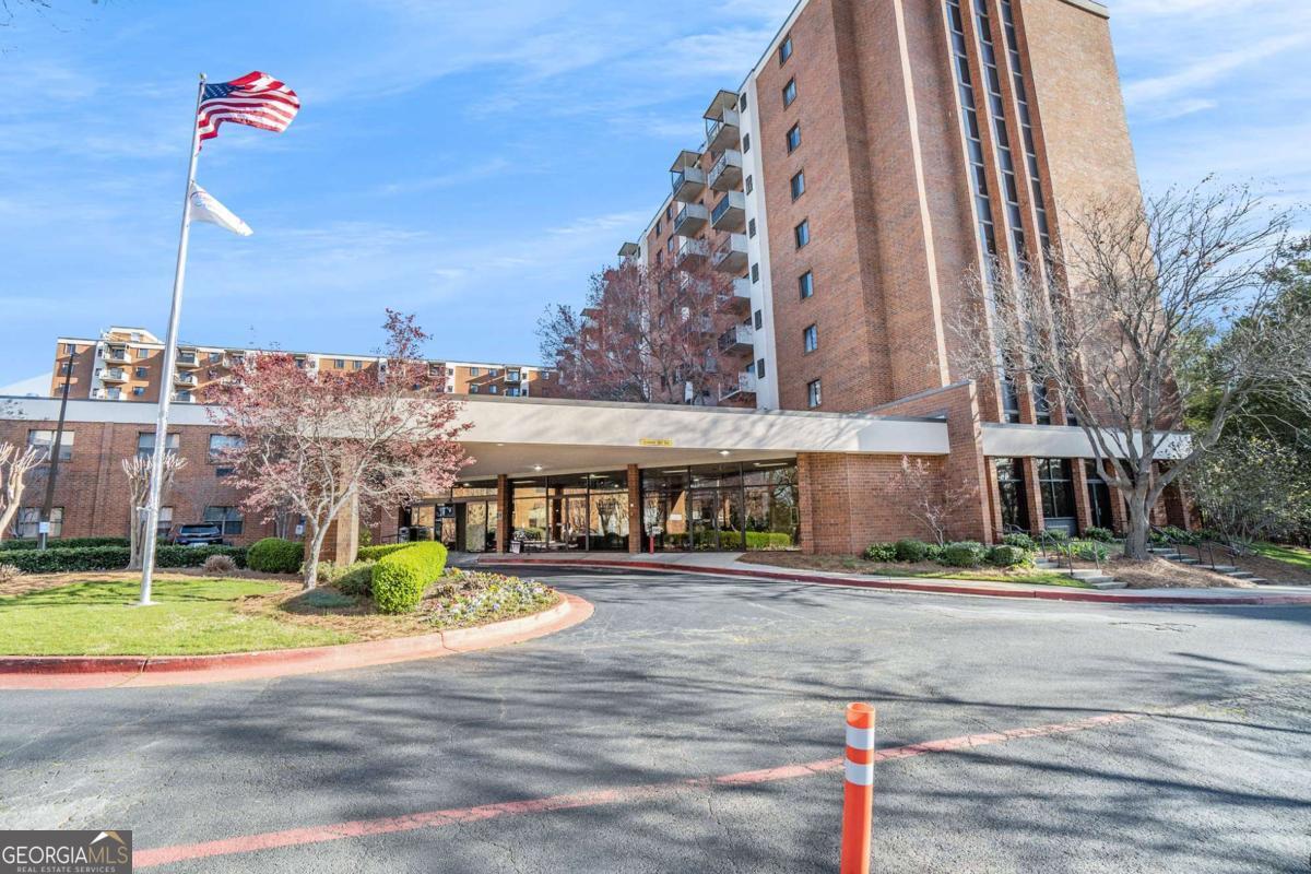 300 Johnson Ferry RD NE A203