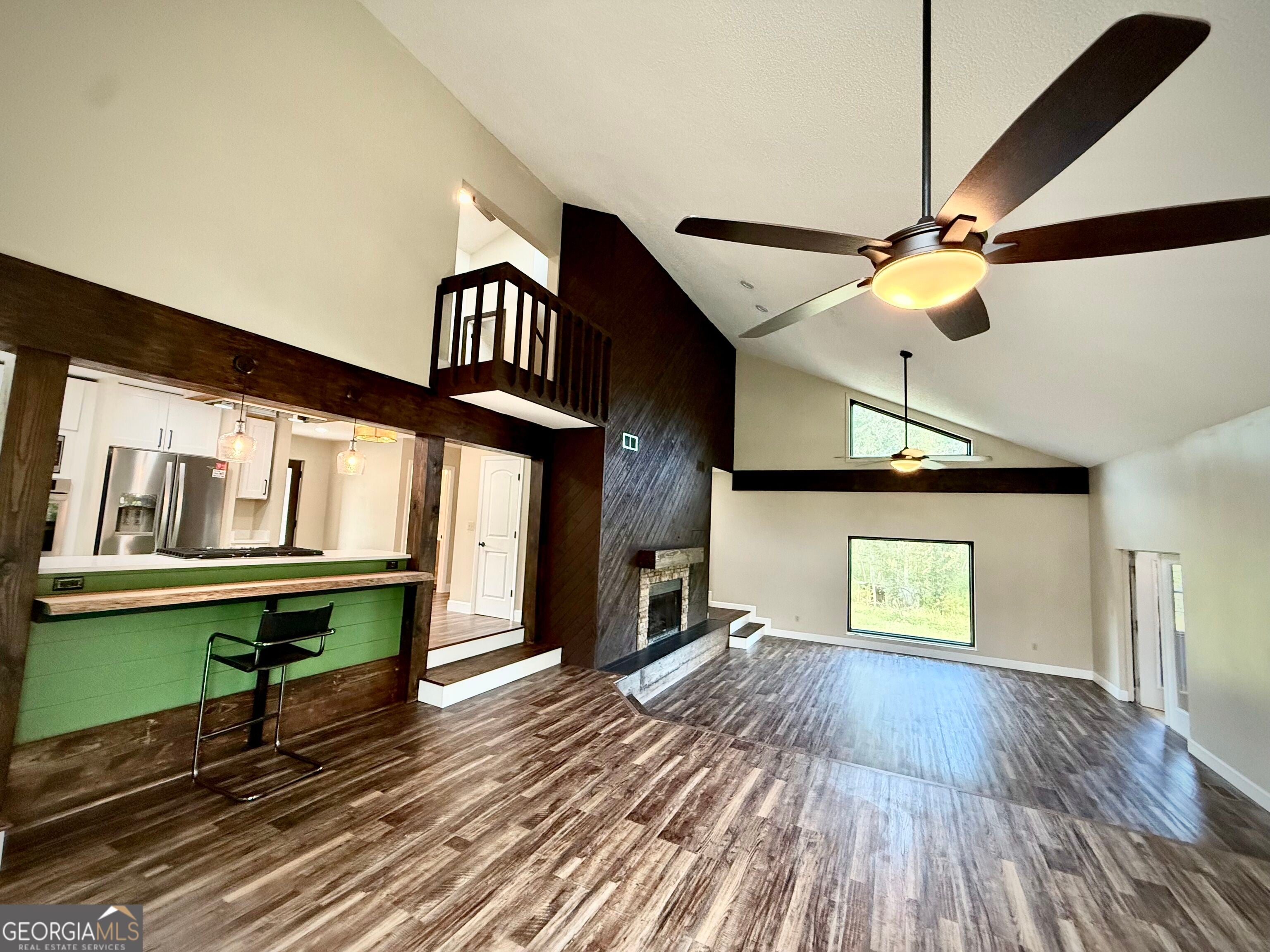 38 Swann Lake RD