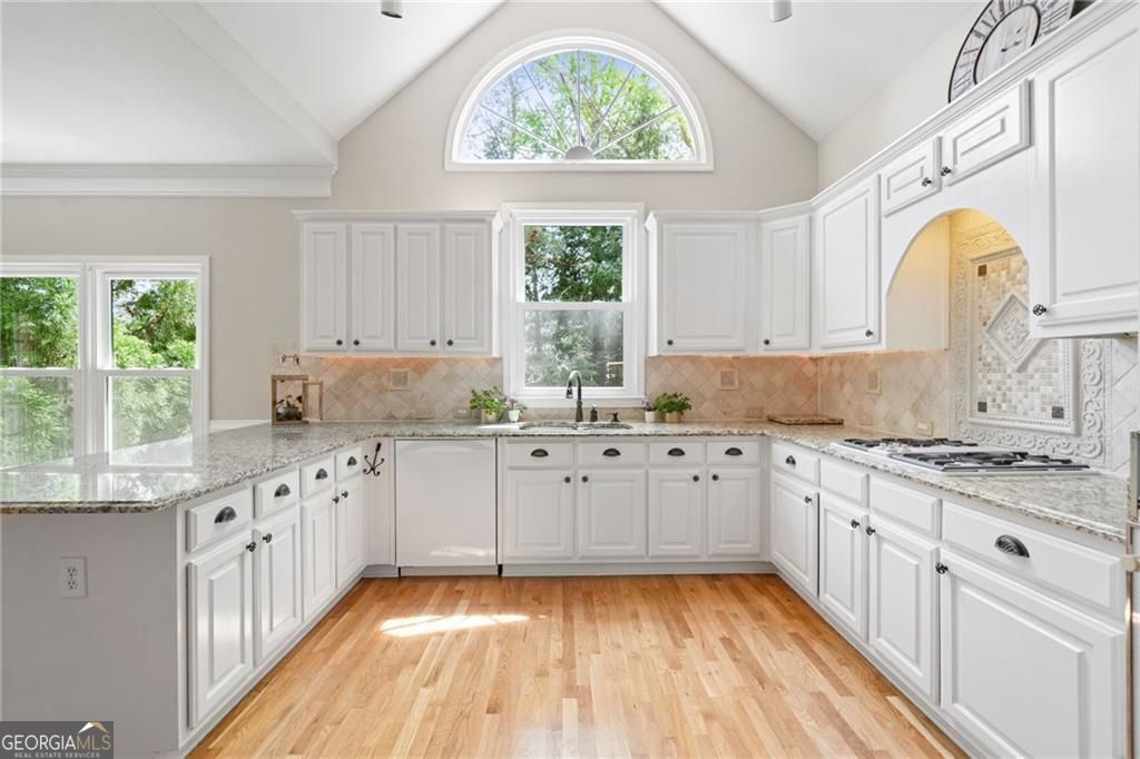 Duluth, Georgia 30097, United States, 4 Bedrooms Bedrooms, ,4 BathroomsBathrooms,Residential,Active,173260