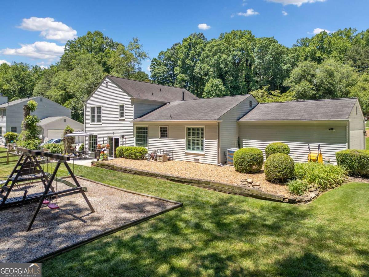 237 Lamplighter LN