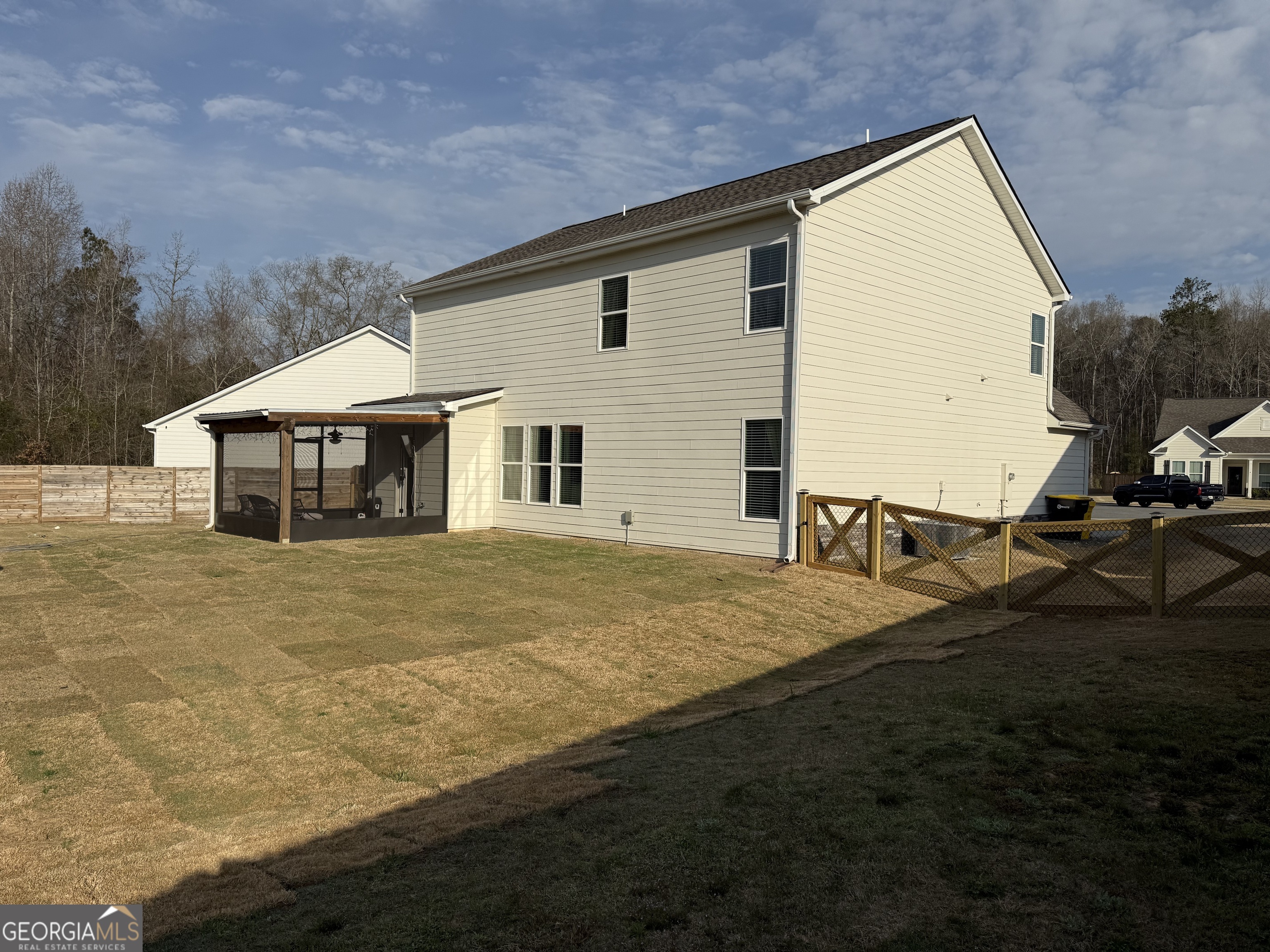 656 Dolly DR