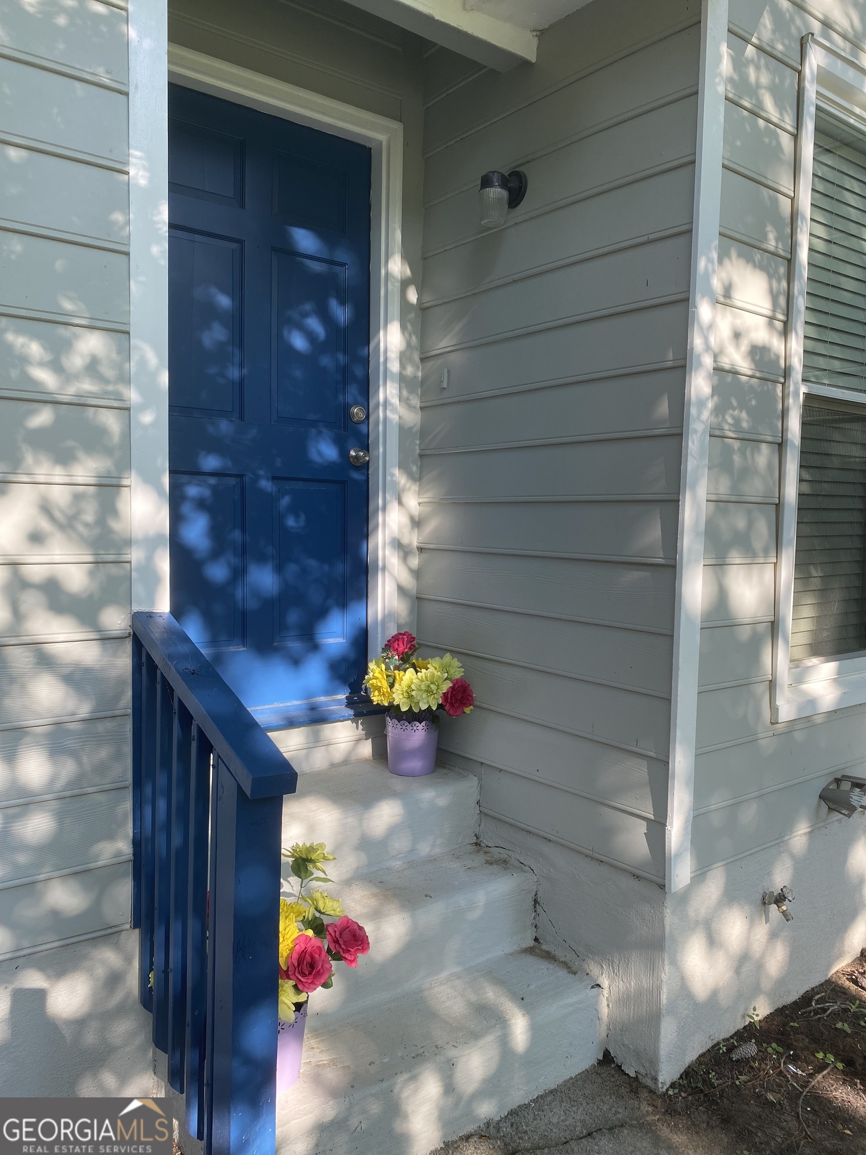 260 Edgewater DR