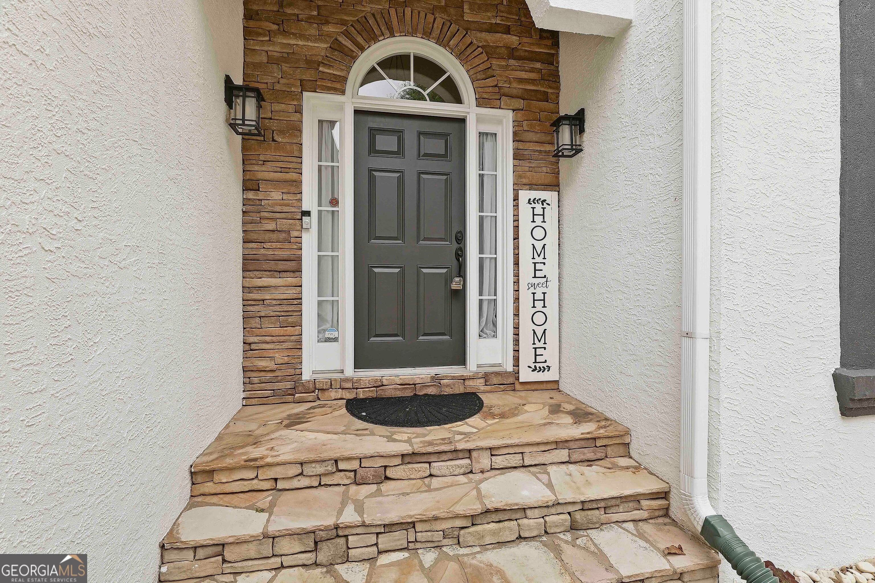 110 Lyndhurst WAY