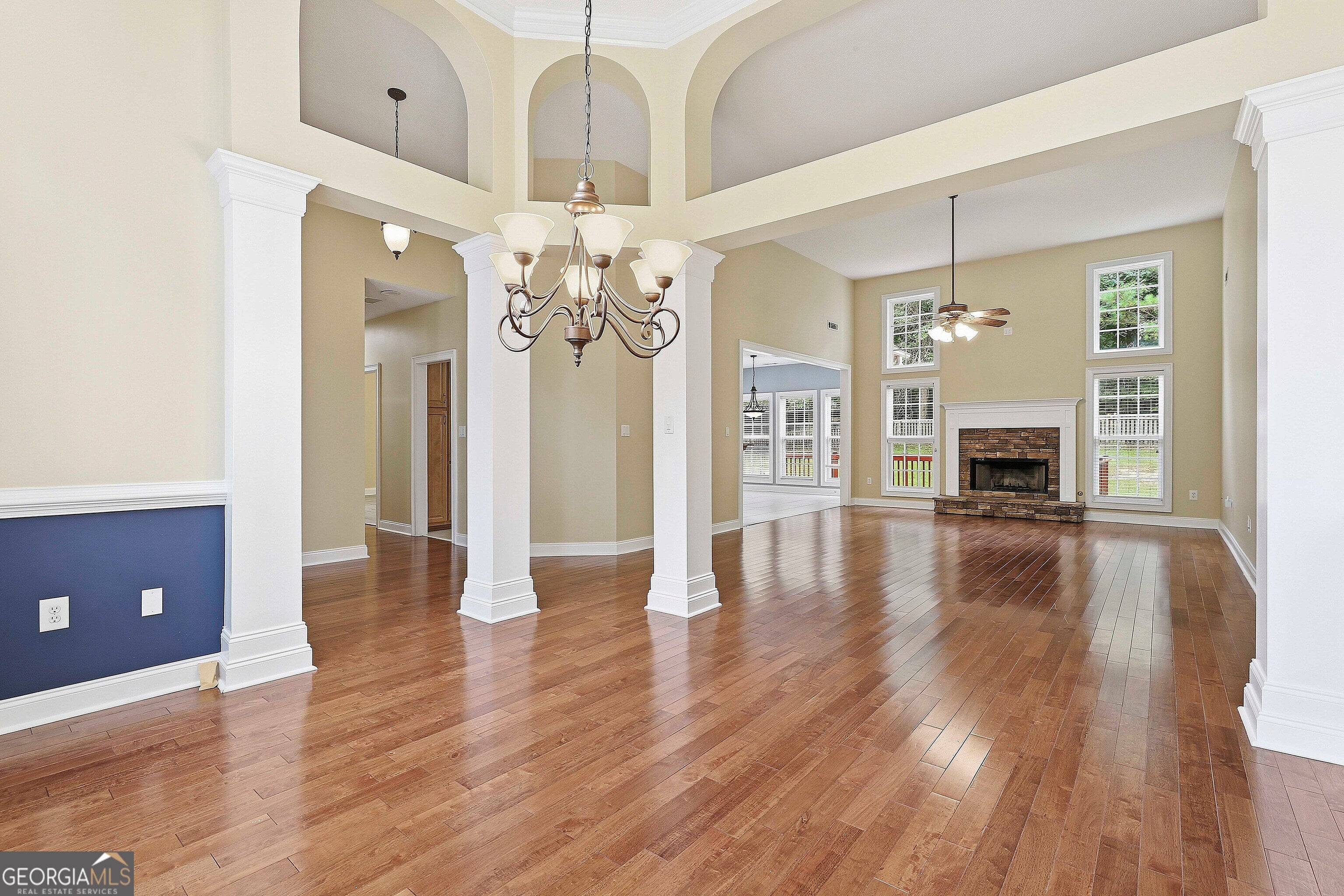 110 Lyndhurst WAY