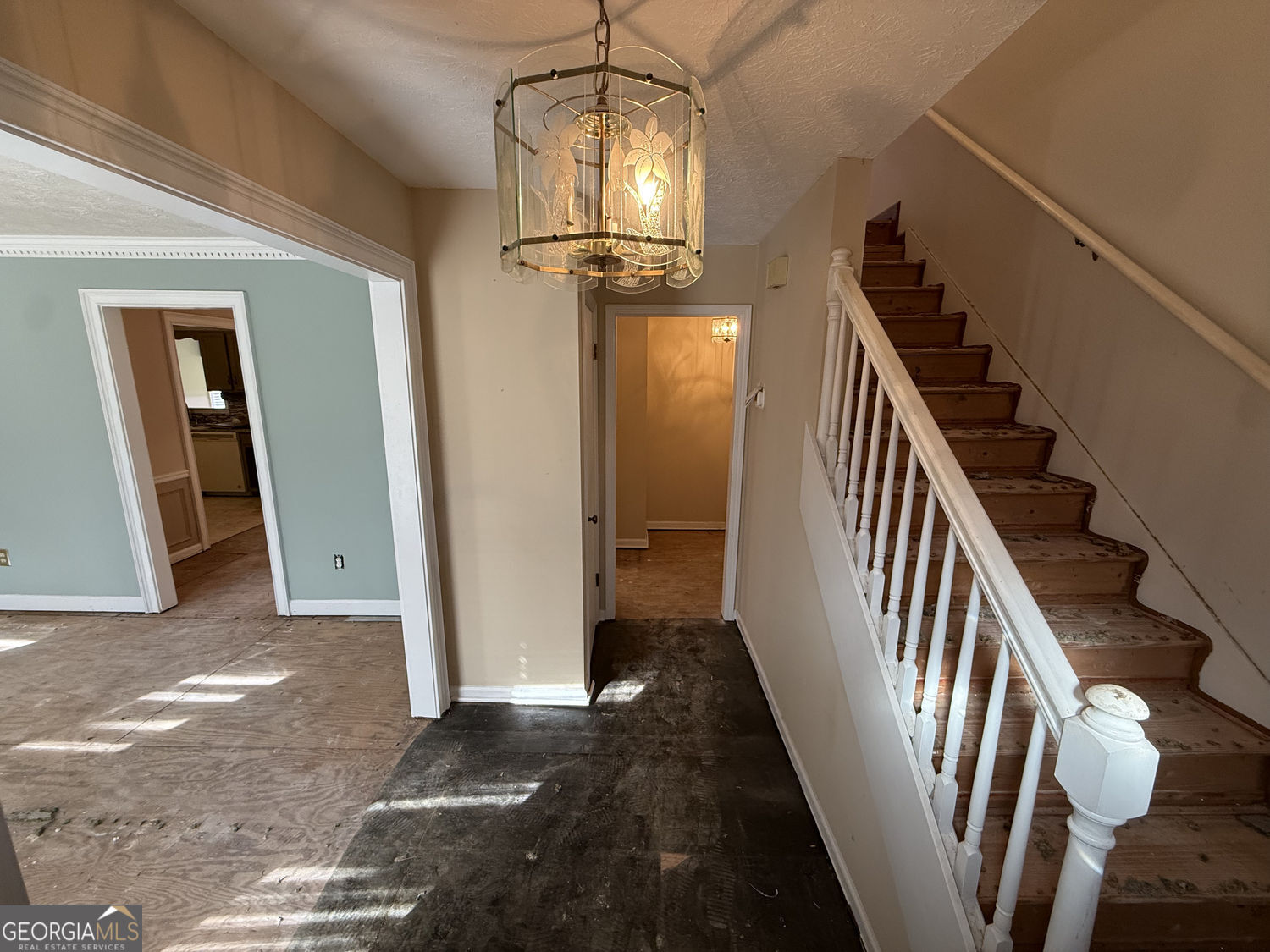 658 Benson Hurst DR SW