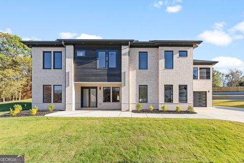 555 Versailles DR Auburn GA 30011
