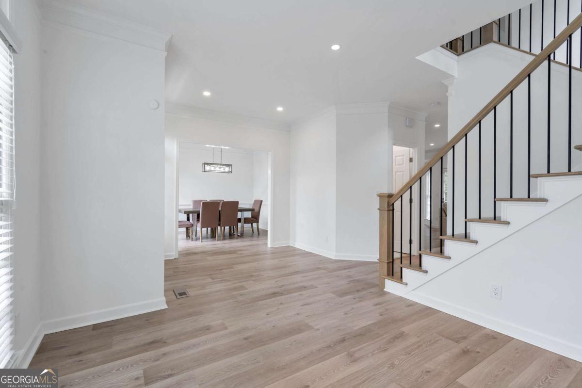 4865 Chesterfield CT