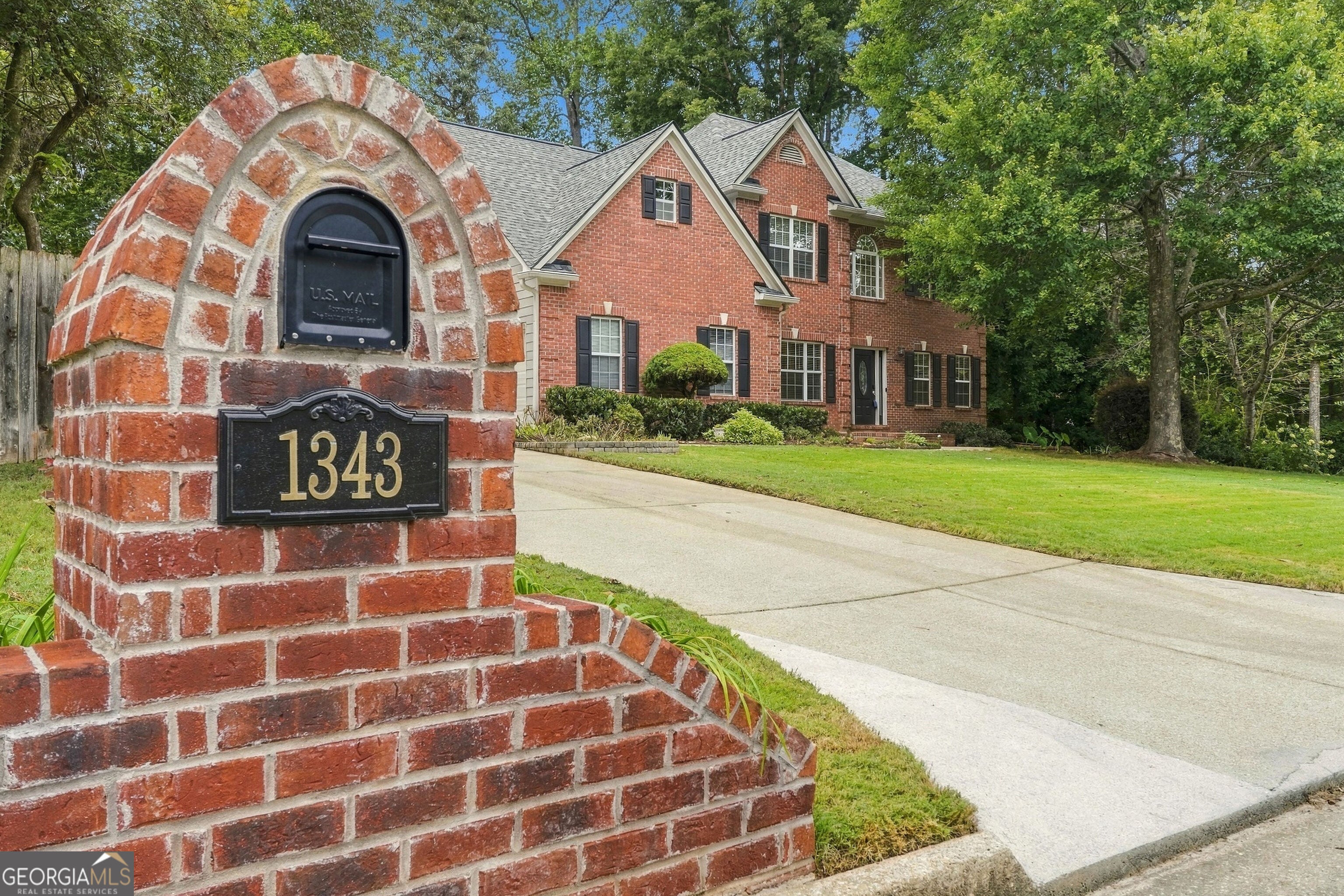 1343 Windsor Glen DR