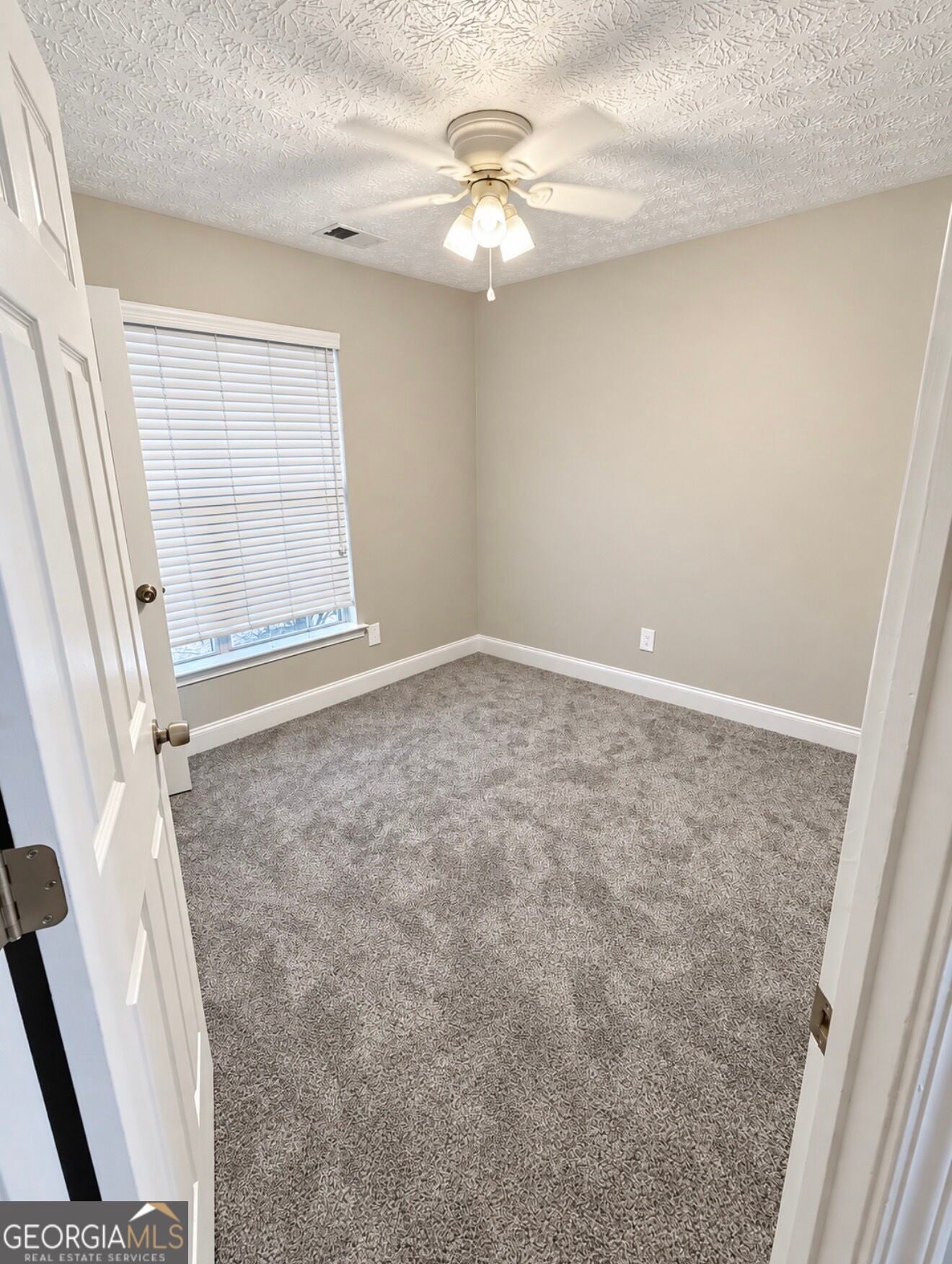 1321 Gates CIR SE