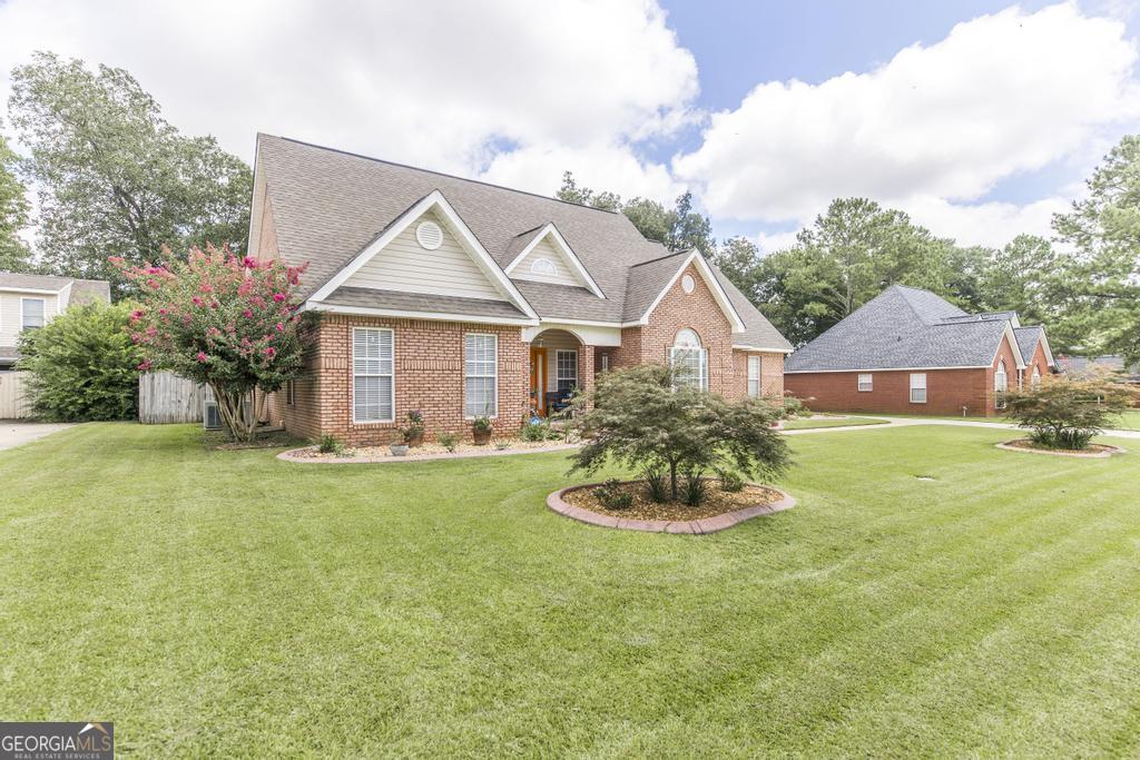 800 Bay Laurel CIR