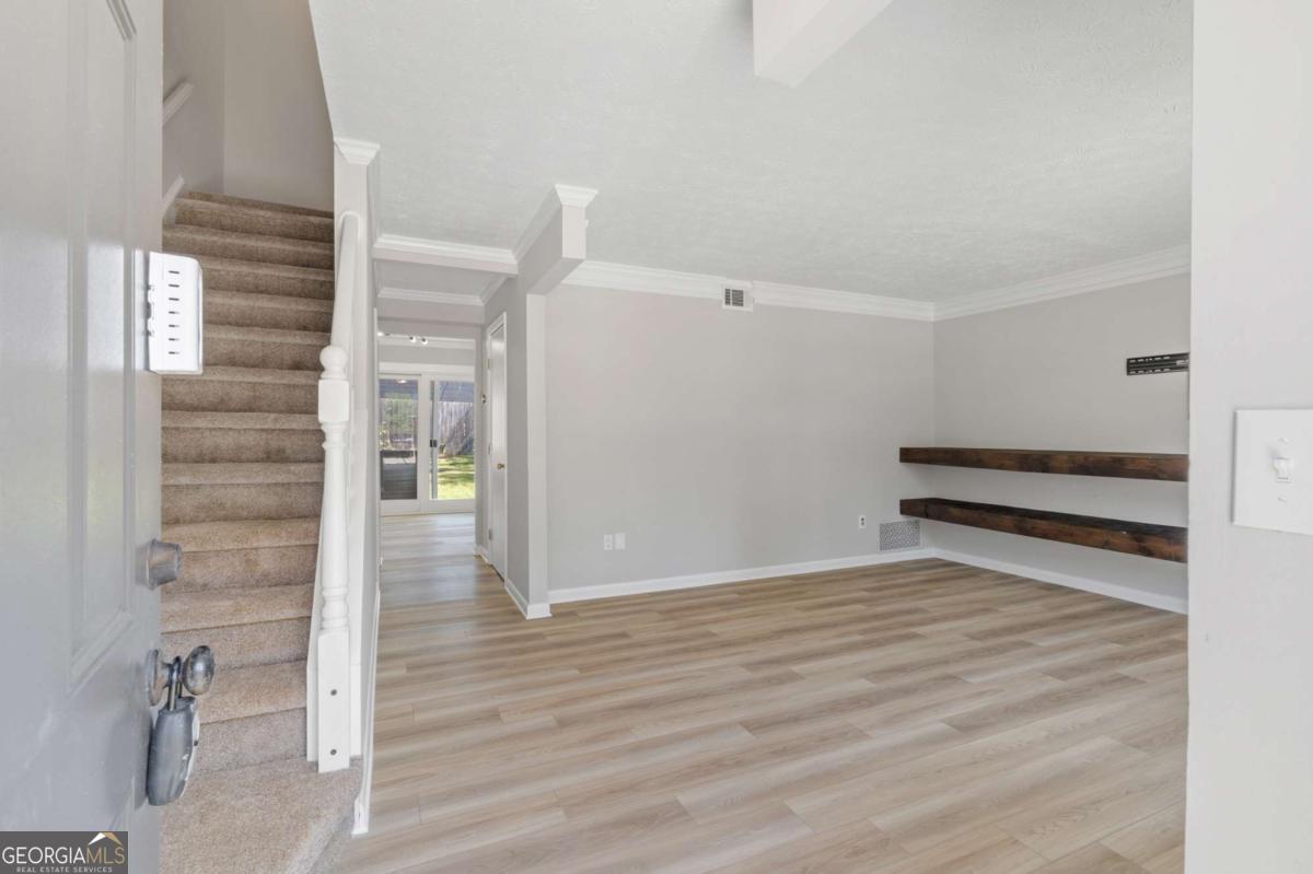 1411 Springleaf CIR SE