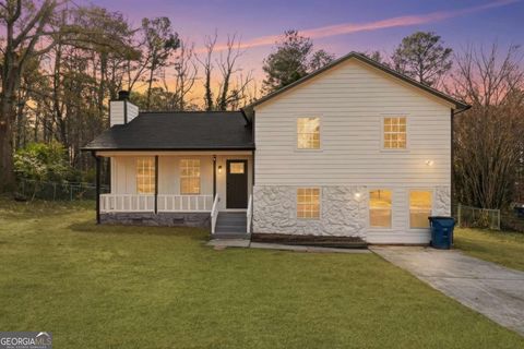 Photo of 1429 Ridgewood Place, Lawrenceville, GA 30043 (MLS # 10660068)