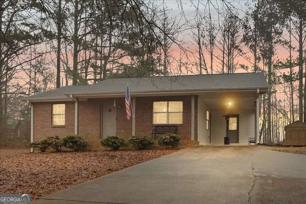 Photo of 723 Buchanan Bypass, Buchanan, GA 30113 (MLS # 10678804)