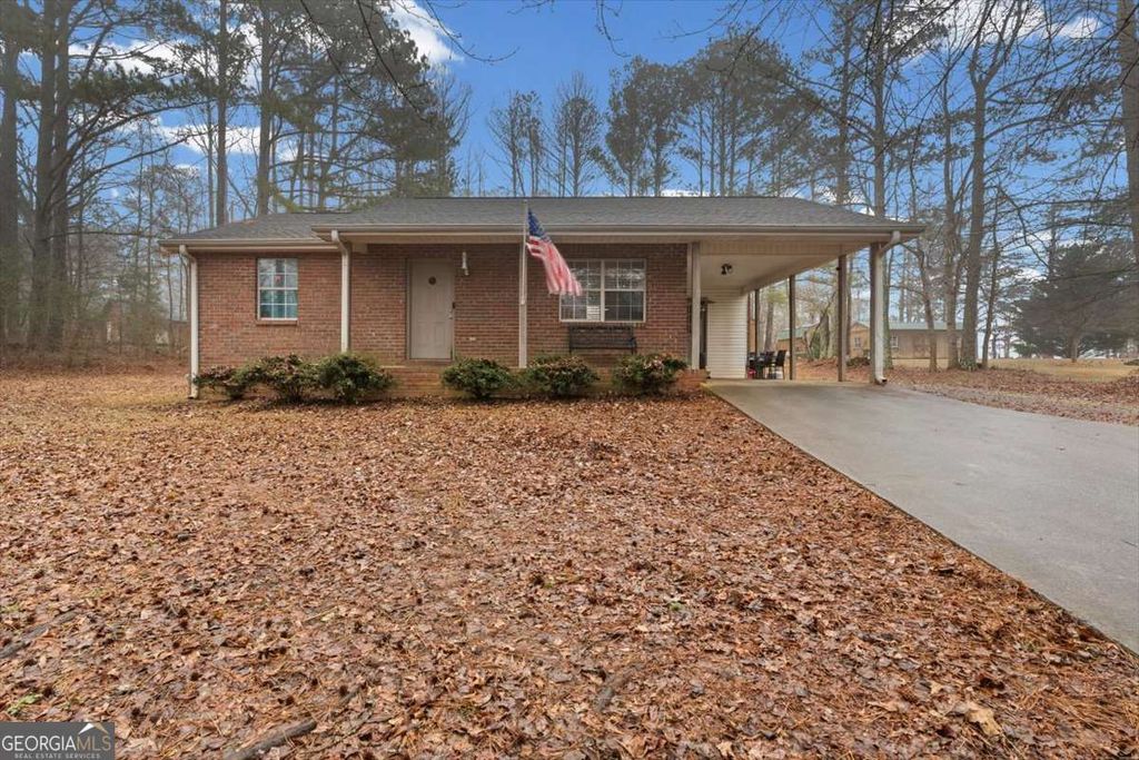 Photo of 723 Buchanan Bypass, Buchanan, GA 30113 (MLS # 10678804)