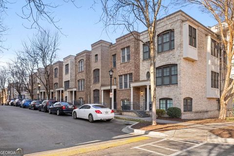 722 Cosmopolitan DR NE Atlanta GA 30324