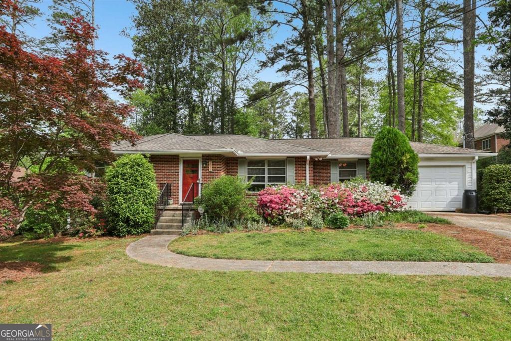 Photo of 2030 Woodbine Terrace NE, Atlanta, GA 30329 (MLS # 10727915)
