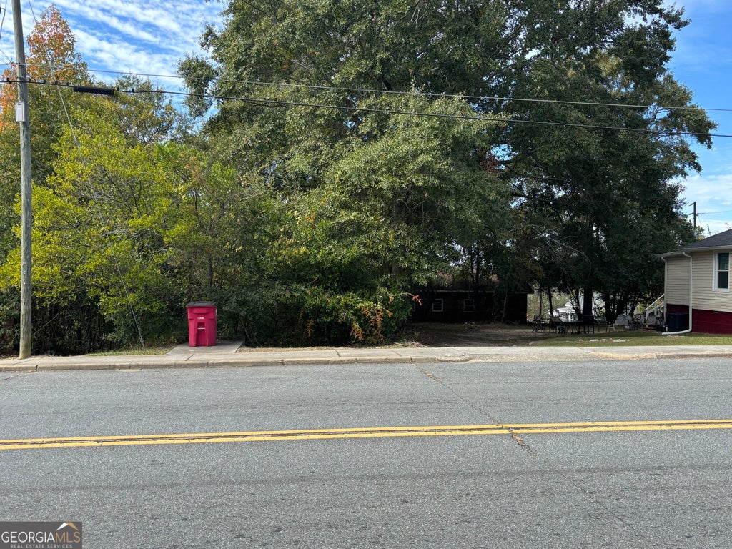 Photo of 882 Maynard Street, Macon, GA 31217 (MLS # 10880441)